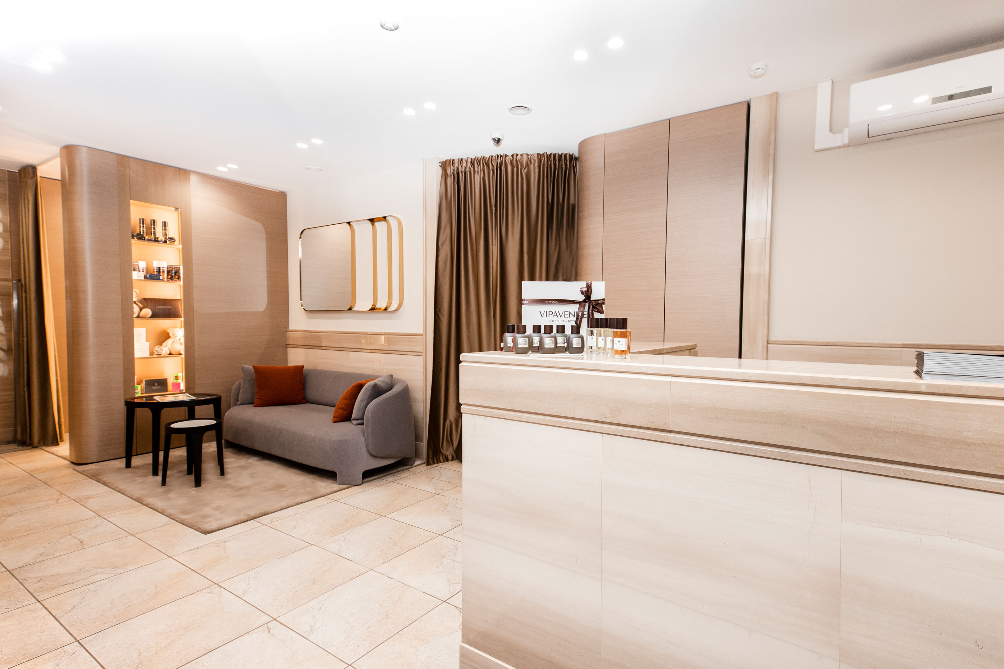VIPAVENUE Казань