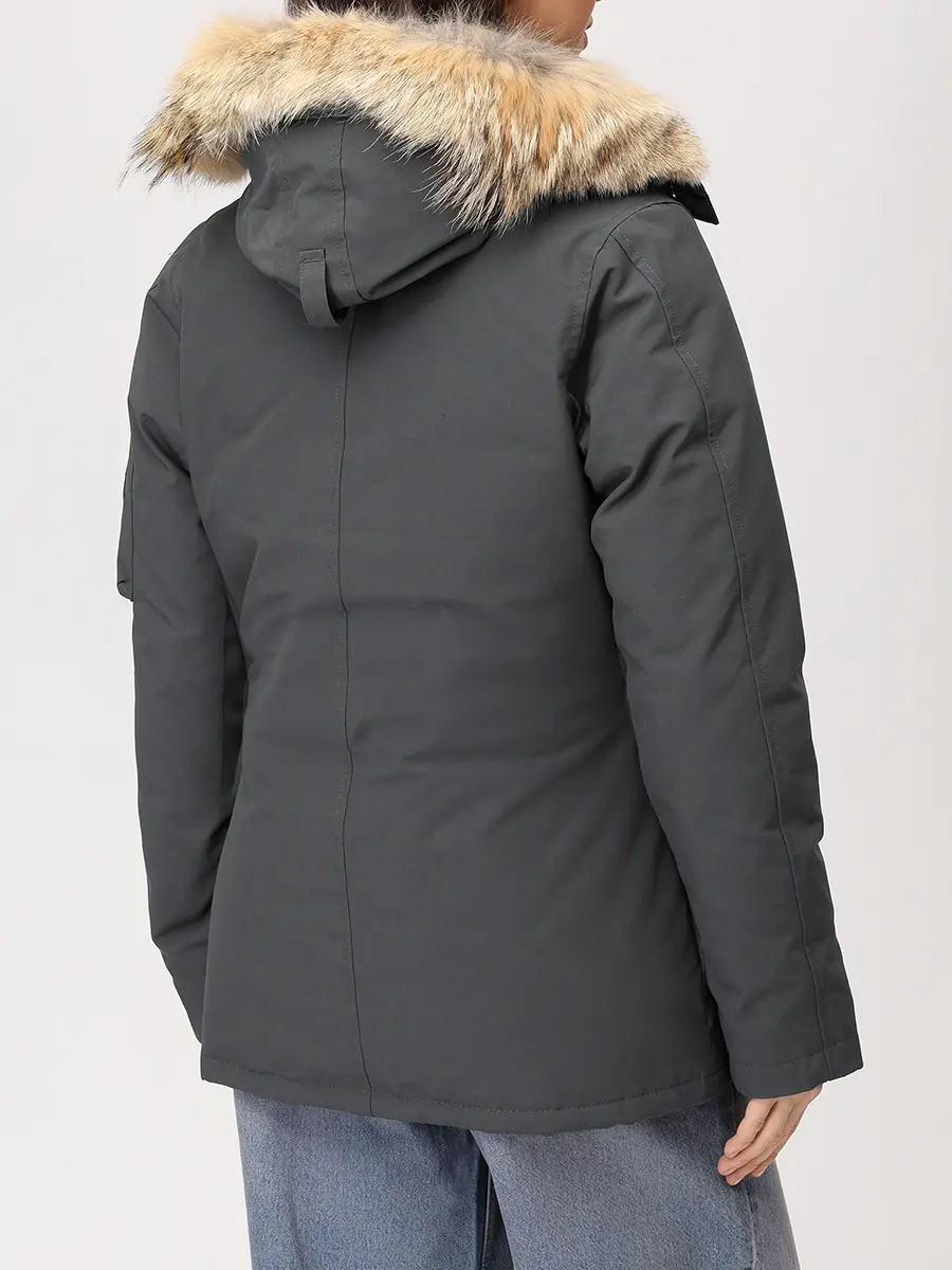 Парка пуховая