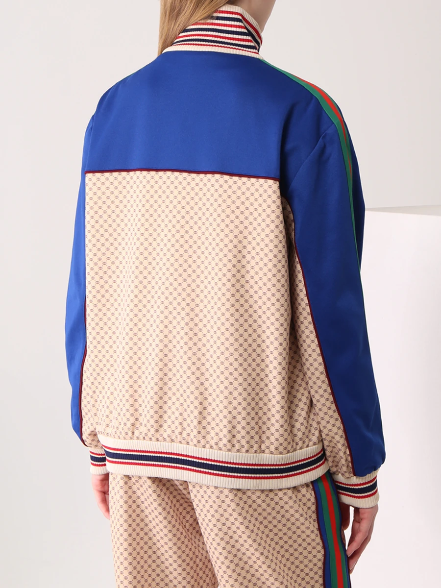 Костюм спортивный