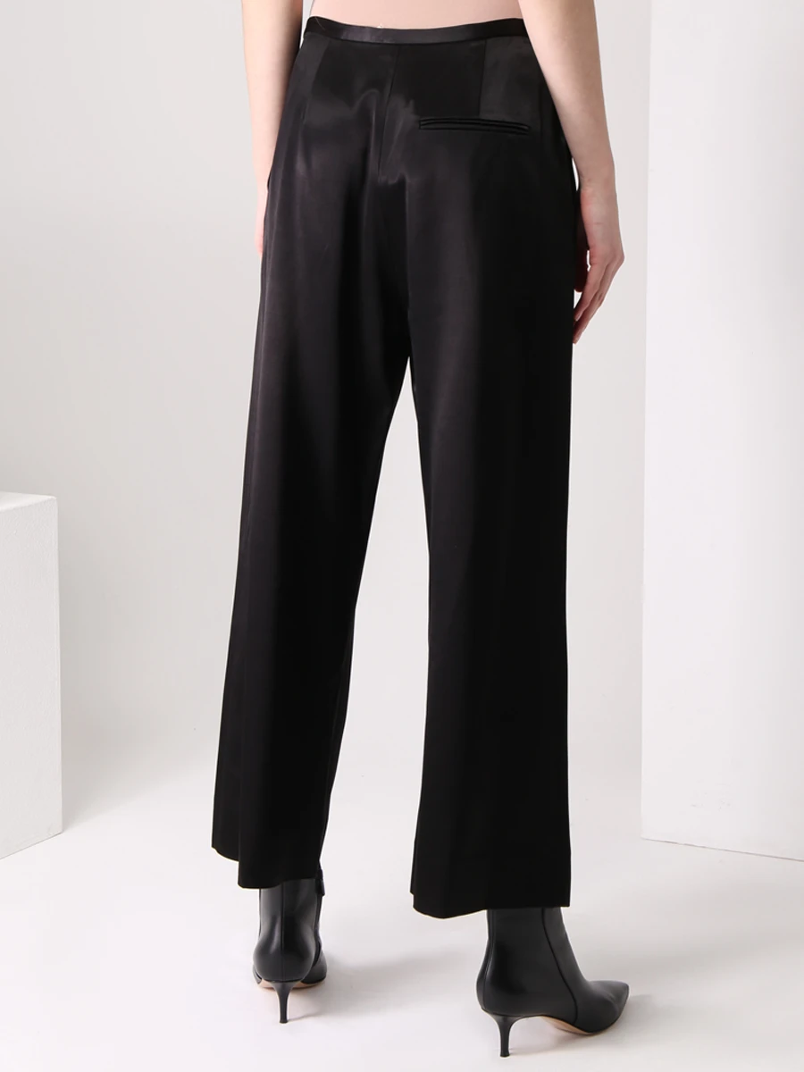 Костюм из вискозы