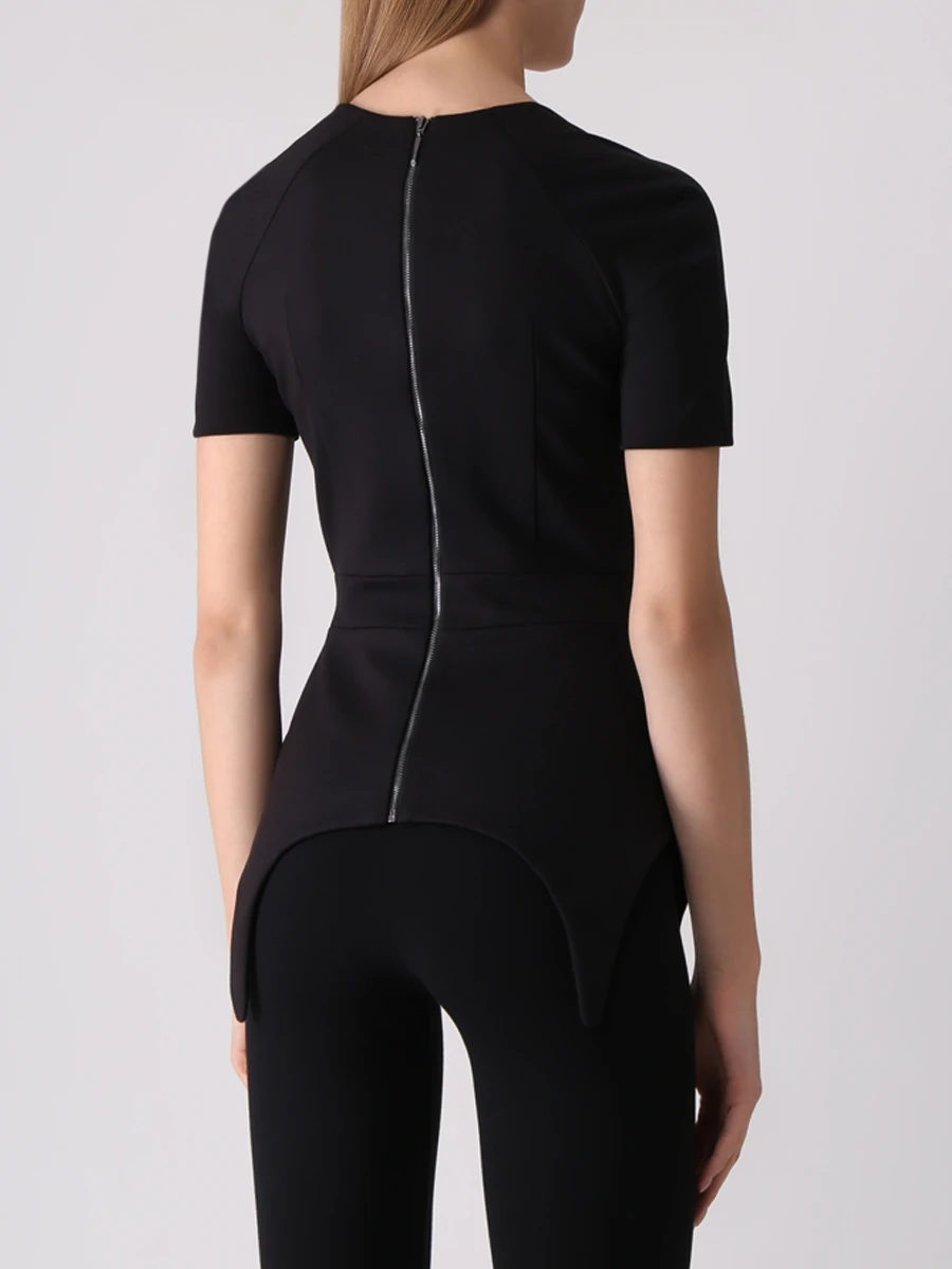 Топ с баской