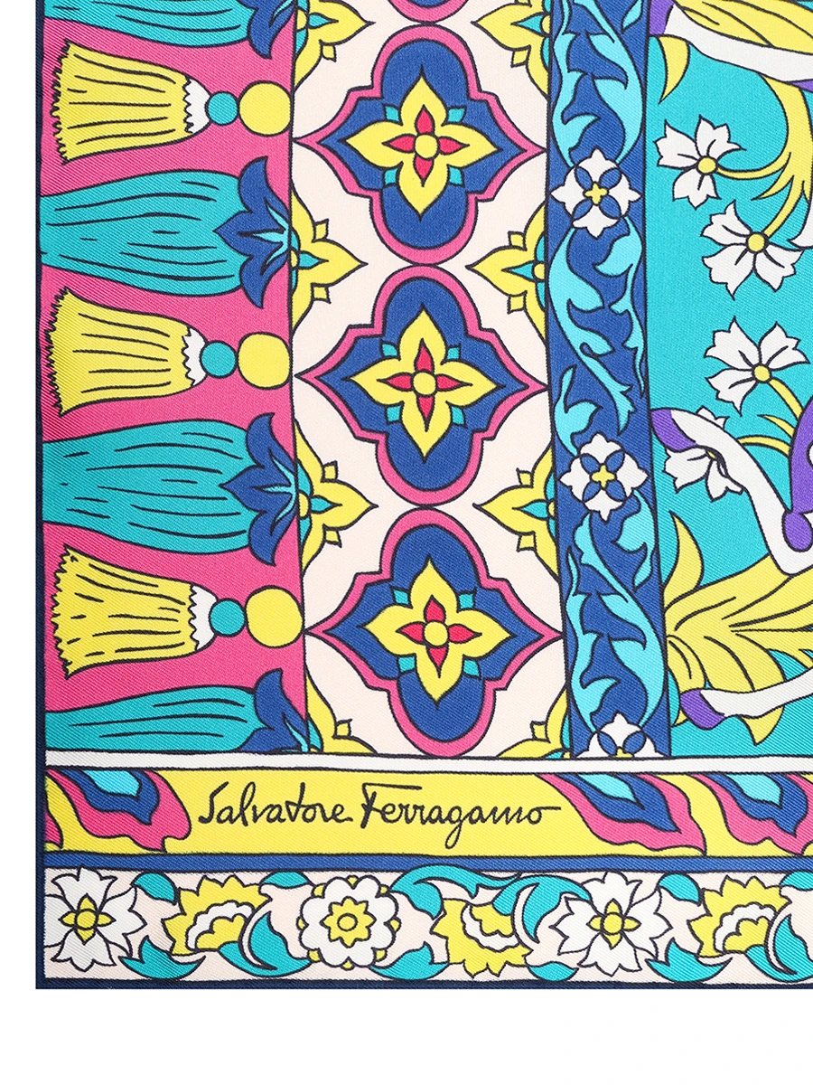 Платок шелковый с принтом