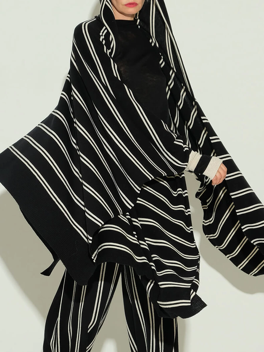 Накидка шерстяная в полоску