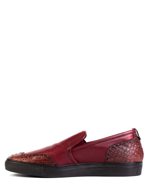 Слипоны с кожей крокодила BRIONI