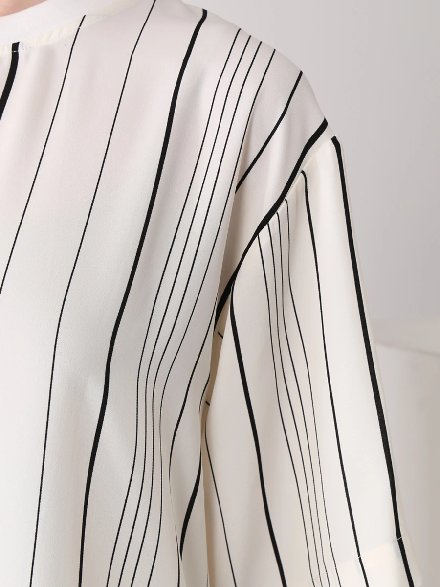 Футболка из вискозы в полоску