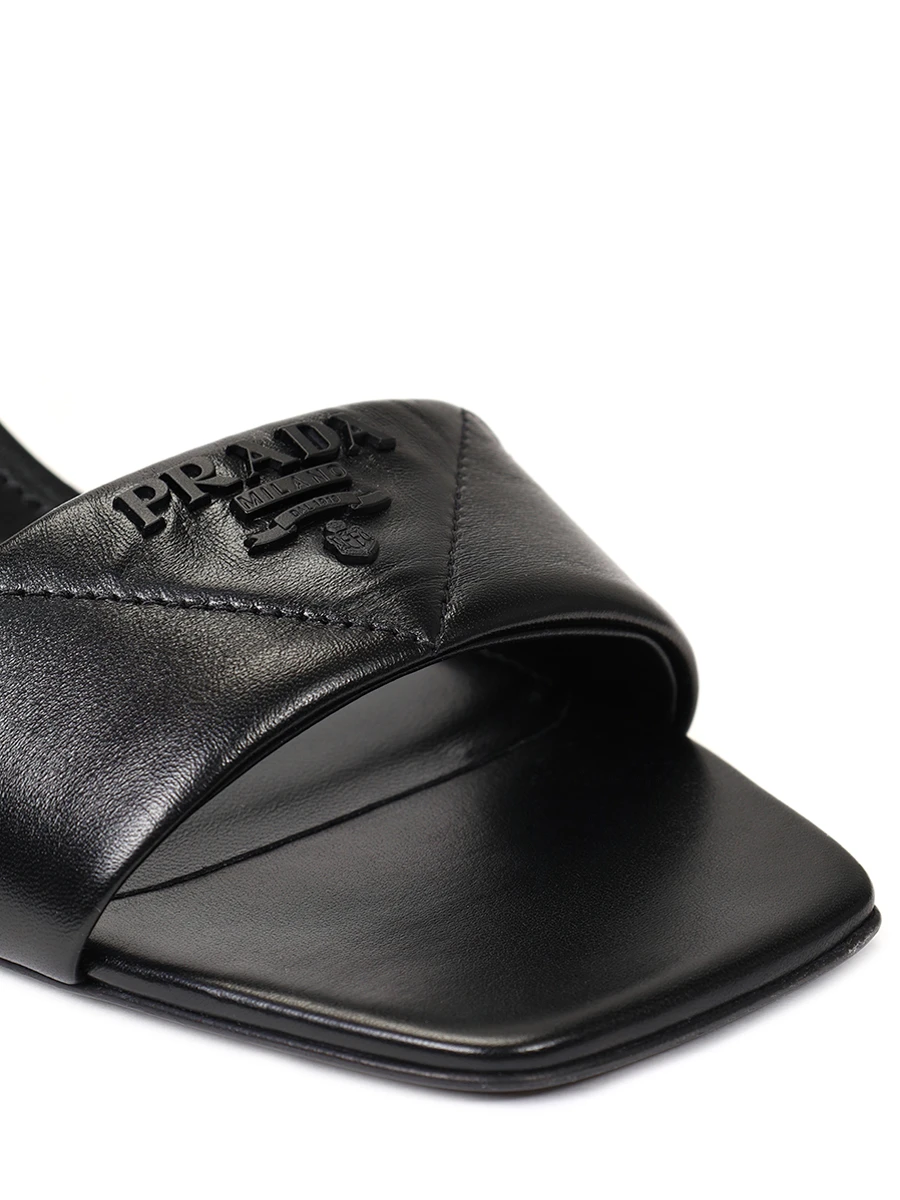 Босоножки кожаные