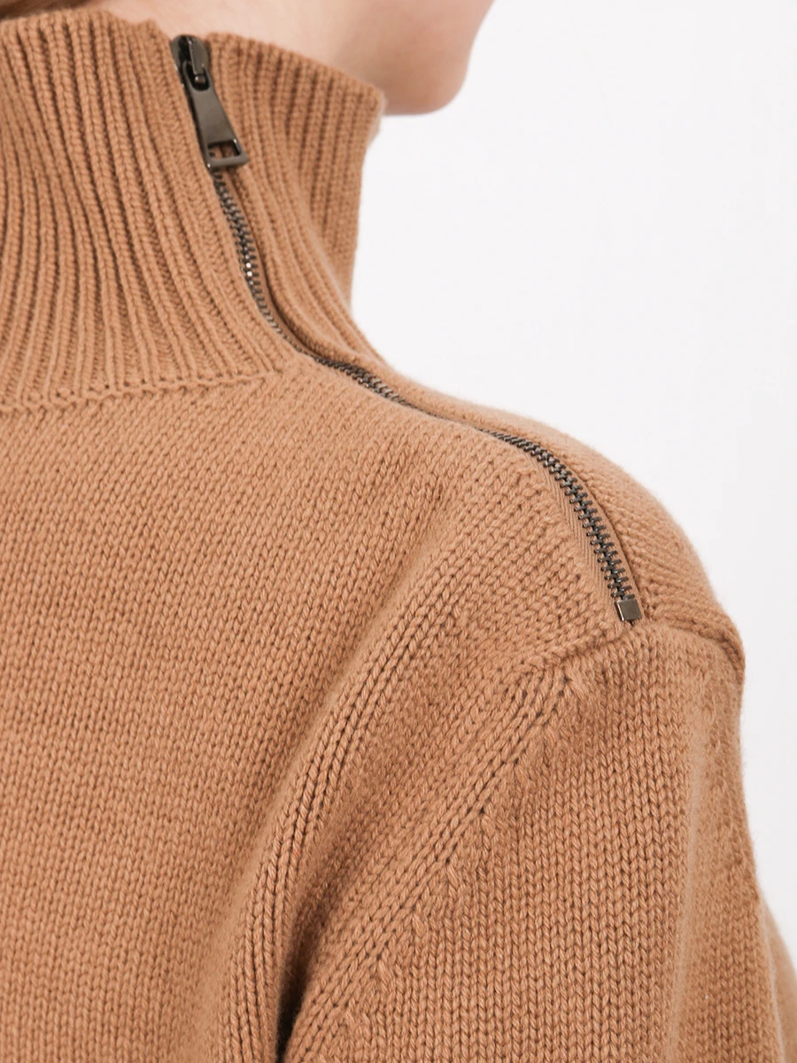 Шерстяной свитер с разрезами