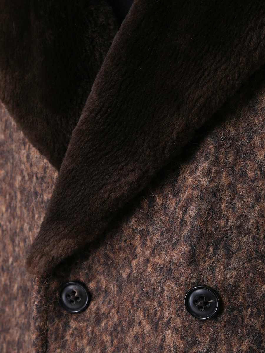 Пальто двубортное