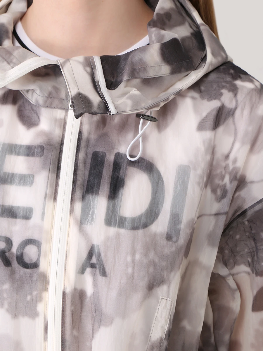 Ветровка с принтом