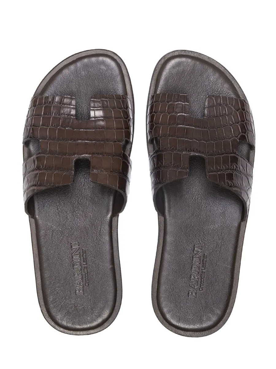 Шлепанцы из кожи крокодила