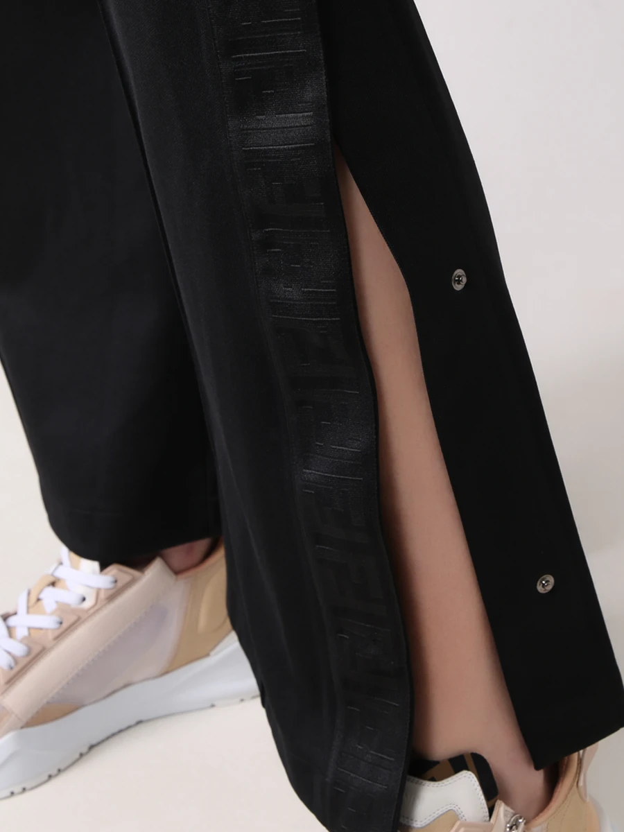 Брюки однотонные