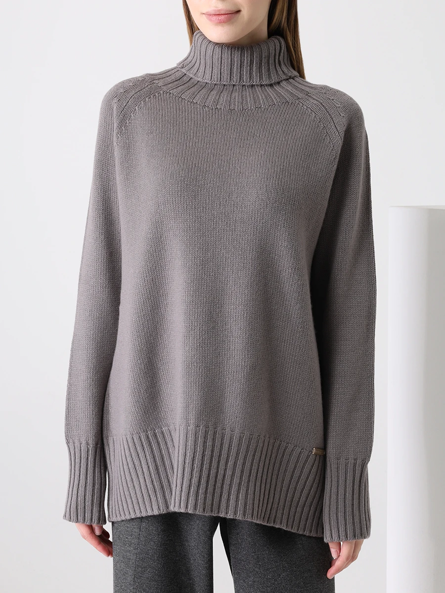 Свитер шерстяной