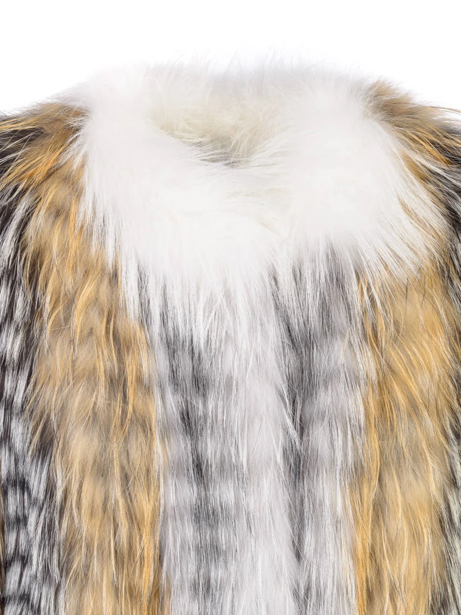 Шуба из меха лисы