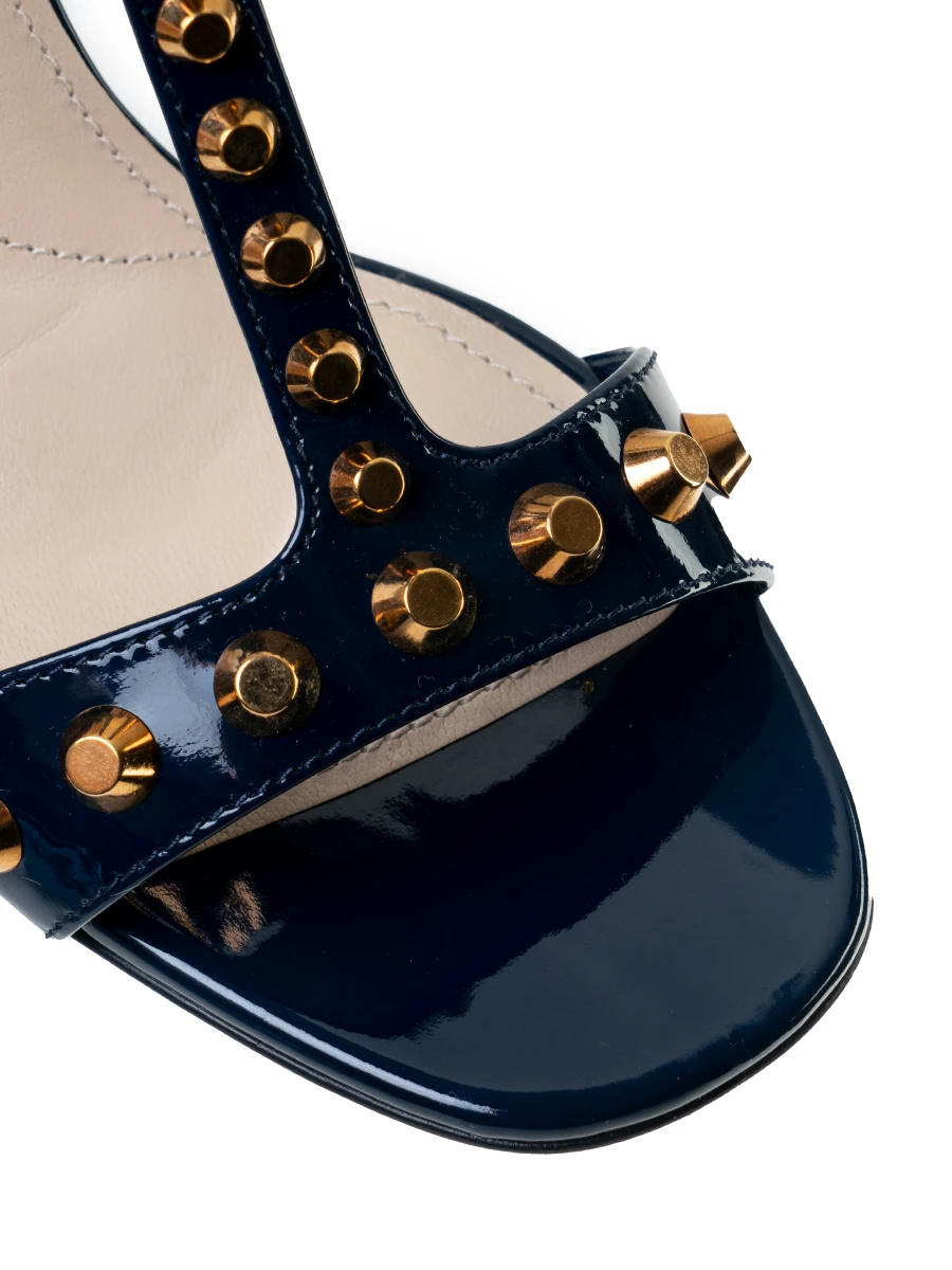 Босоножки кожаные