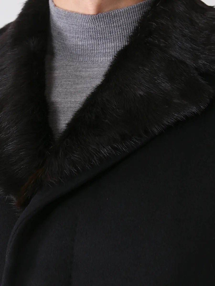 Пальто шерстяное