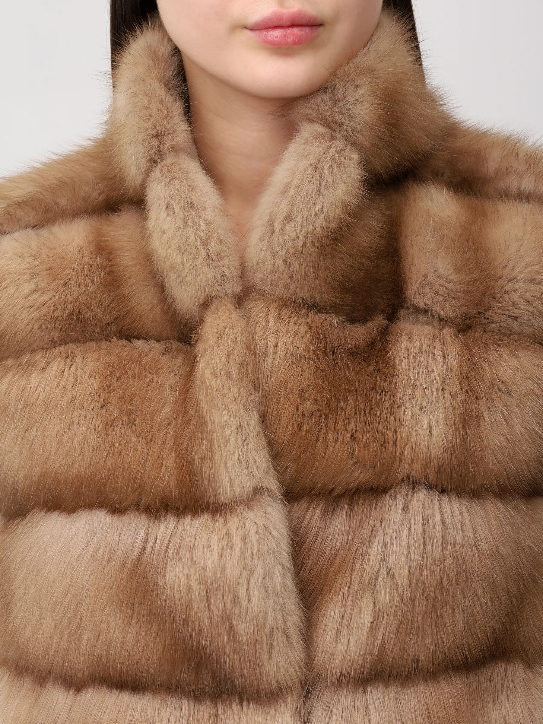 Жилет из меха соболя