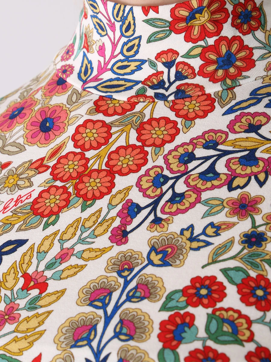 Водолазка из вискозы с принтом