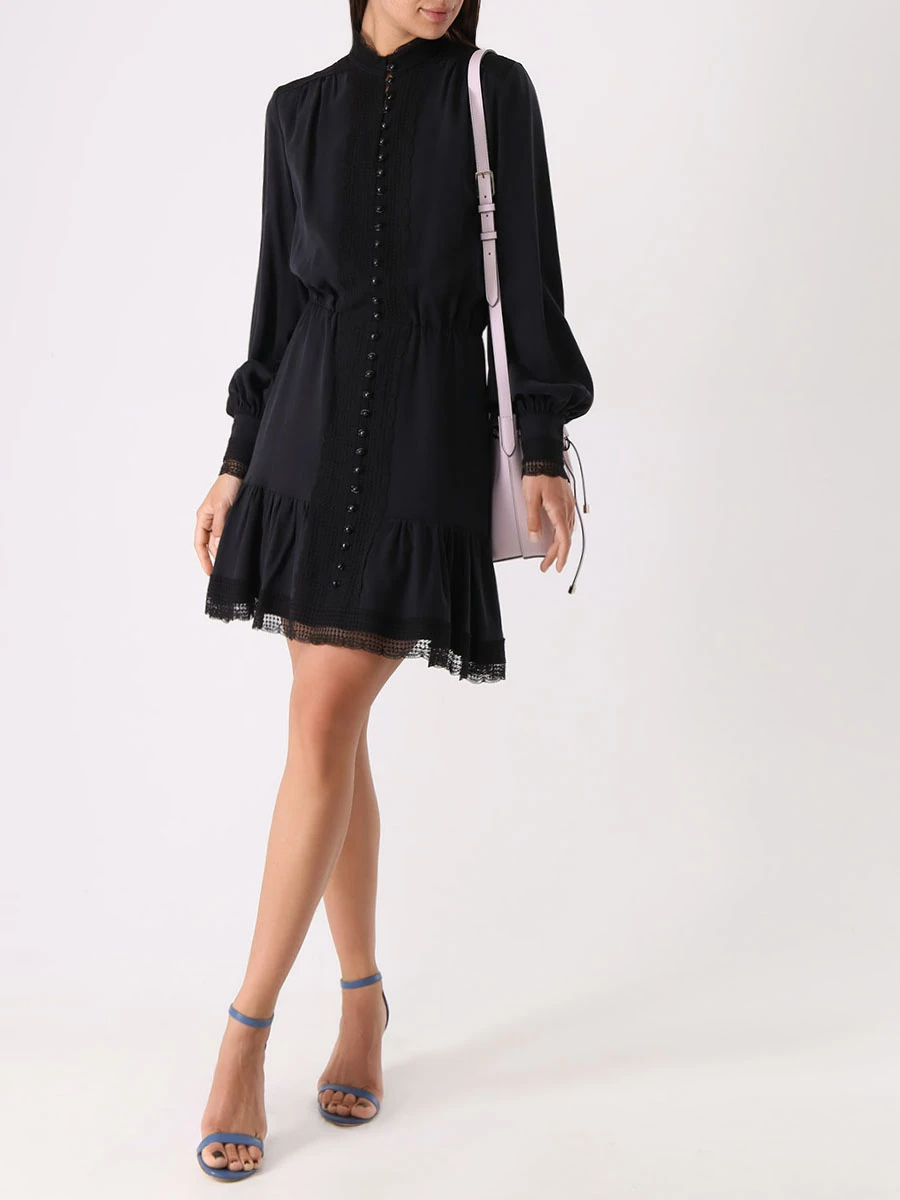 Платье с кружевом