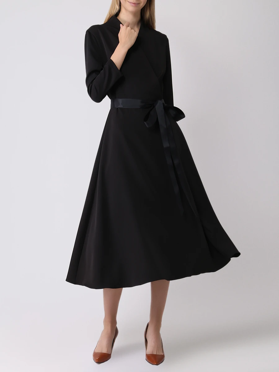 Платье с поясом