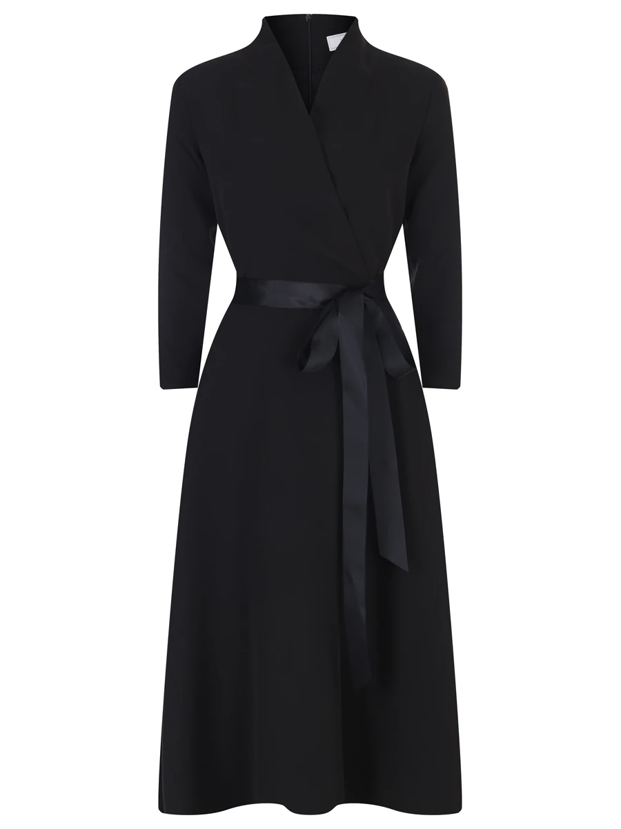 Платье с поясом