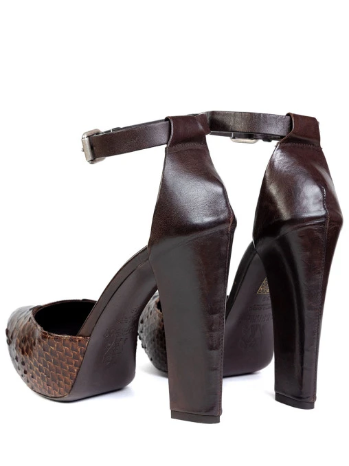 Босоножки кожаные BRUNELLO CUCINELLI