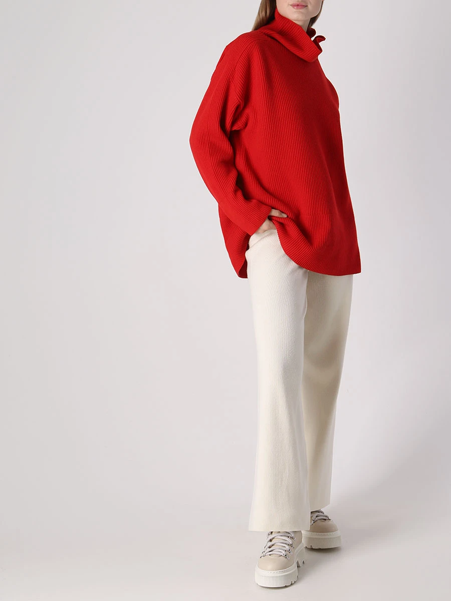 Свитер шерстяной