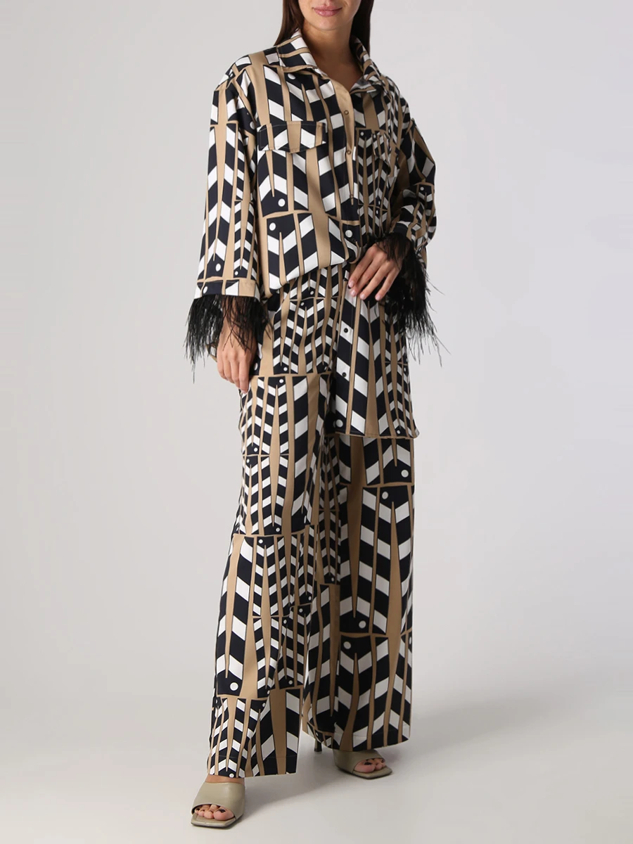 Костюм из вискозы и хлопка с узором