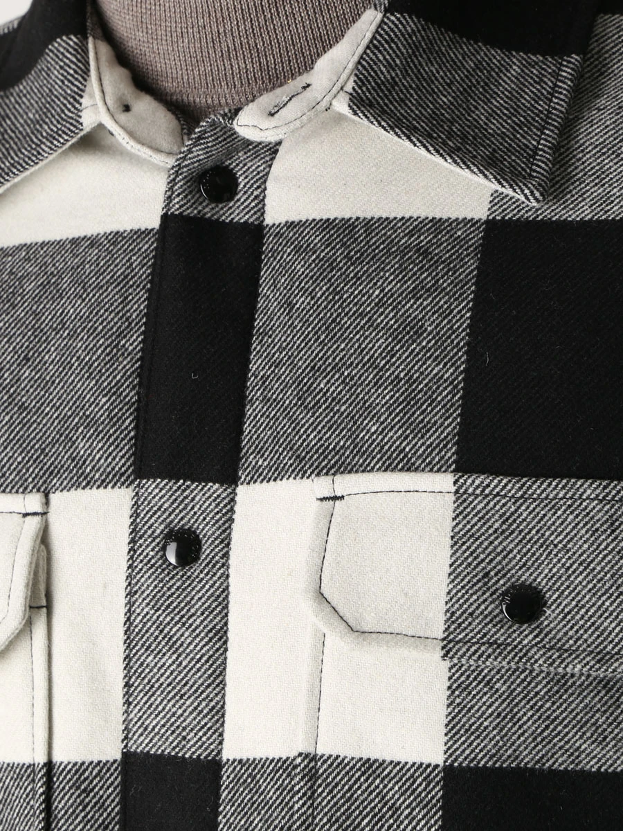 Пуховик в клетку