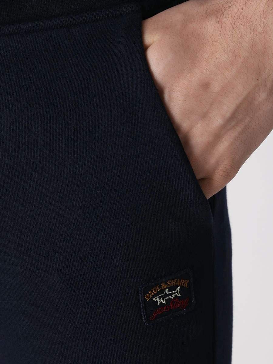 Костюм спортивный