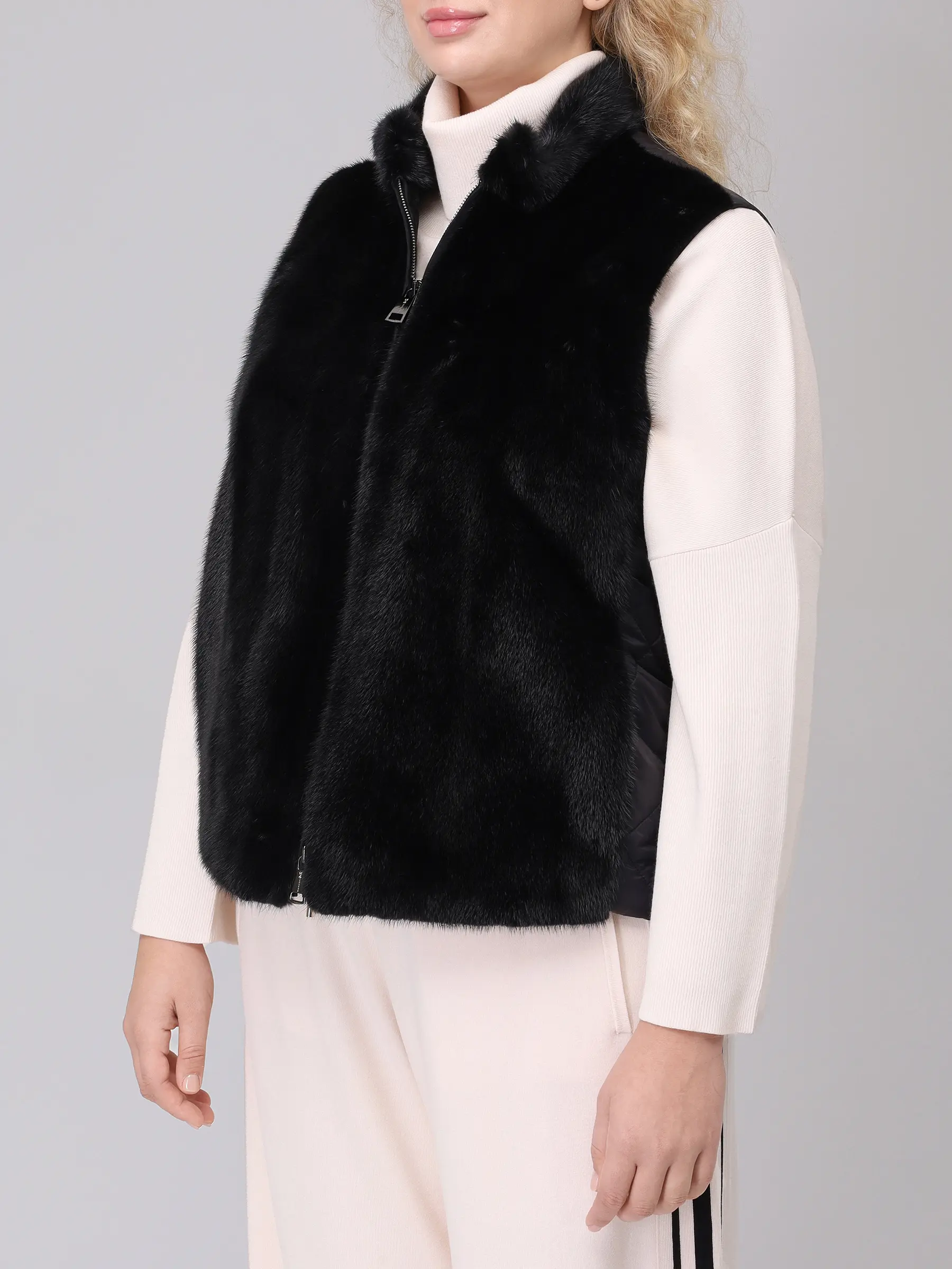 Жилет с мехом норки