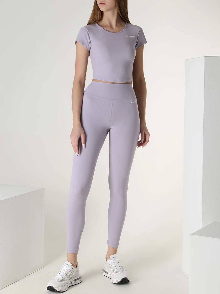 Футболка с логотипом