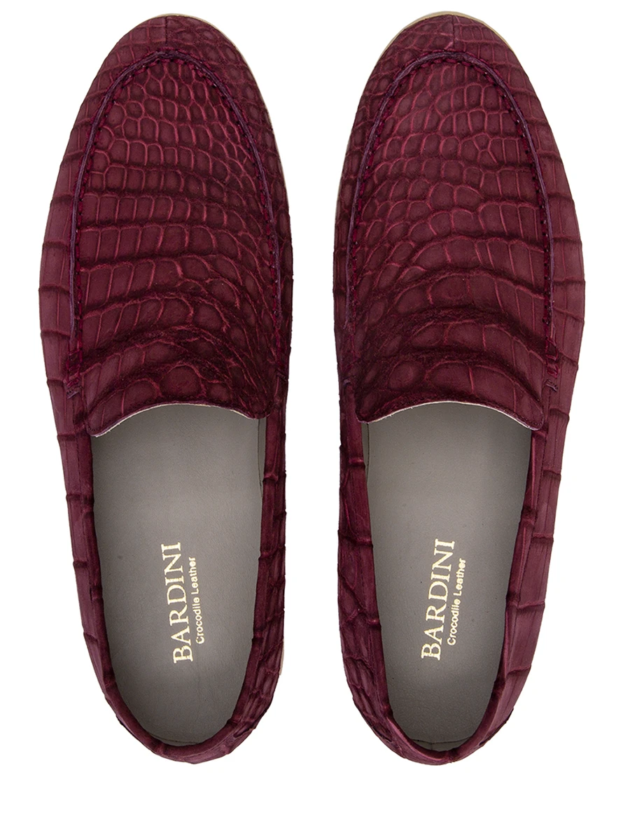 Лоферы из кожи крокодила