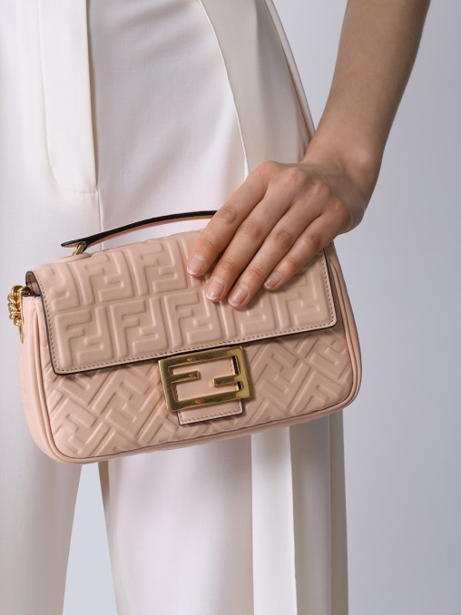 Сумка кожаная FENDI