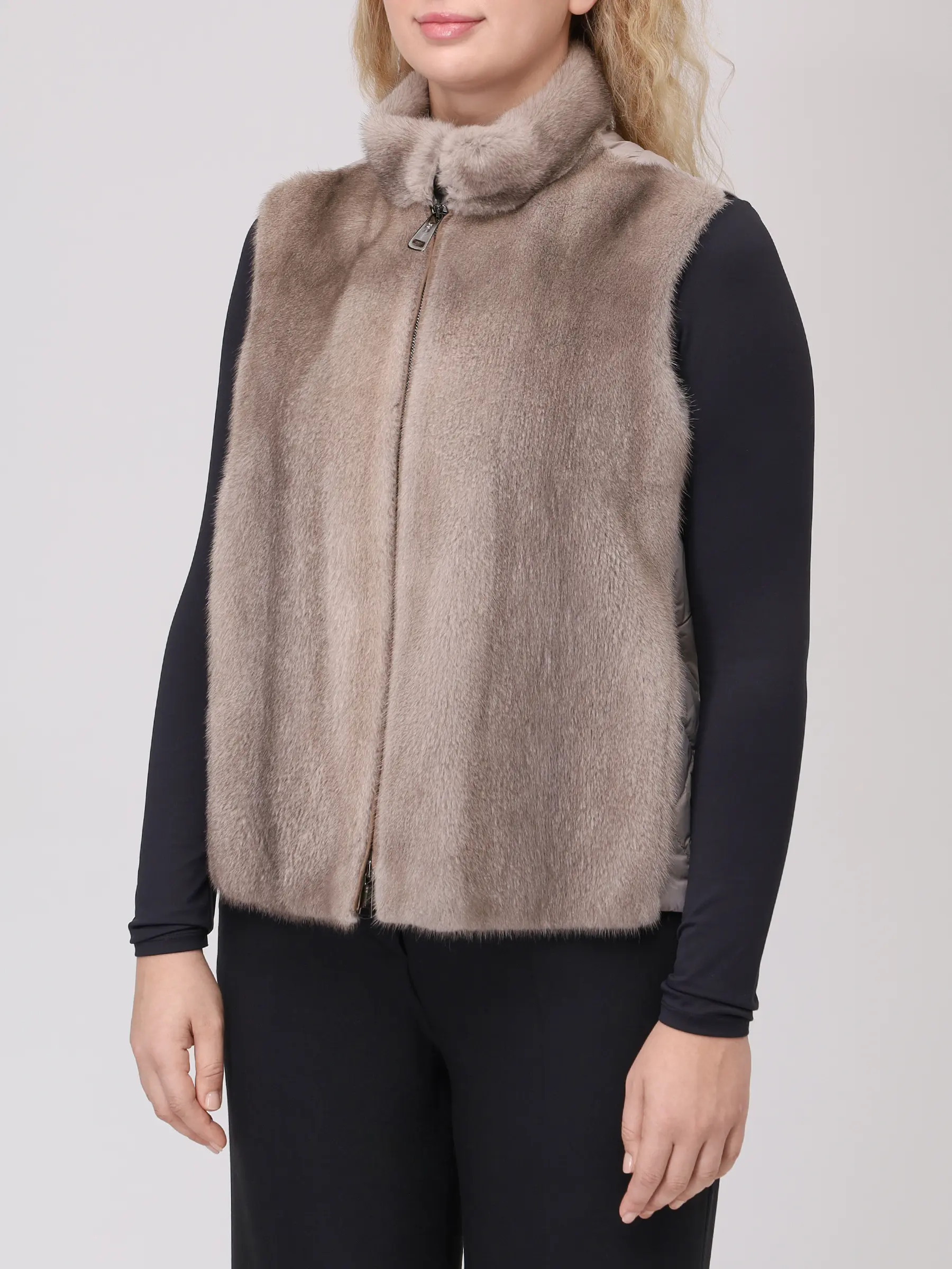 Жилет с мехом норки