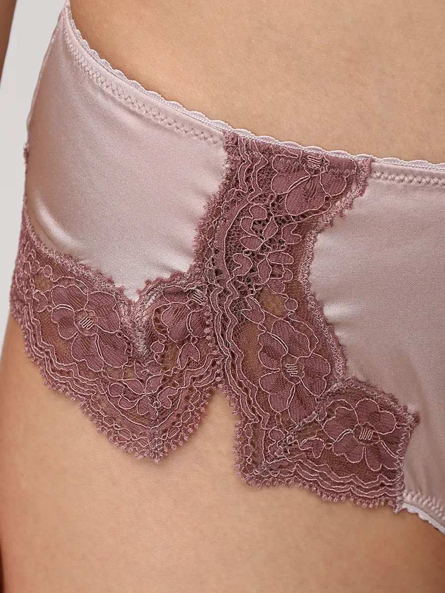 Трусы-стринг шелковые