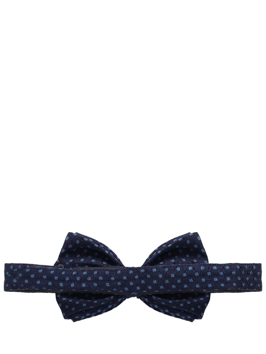 Бабочка шелковая