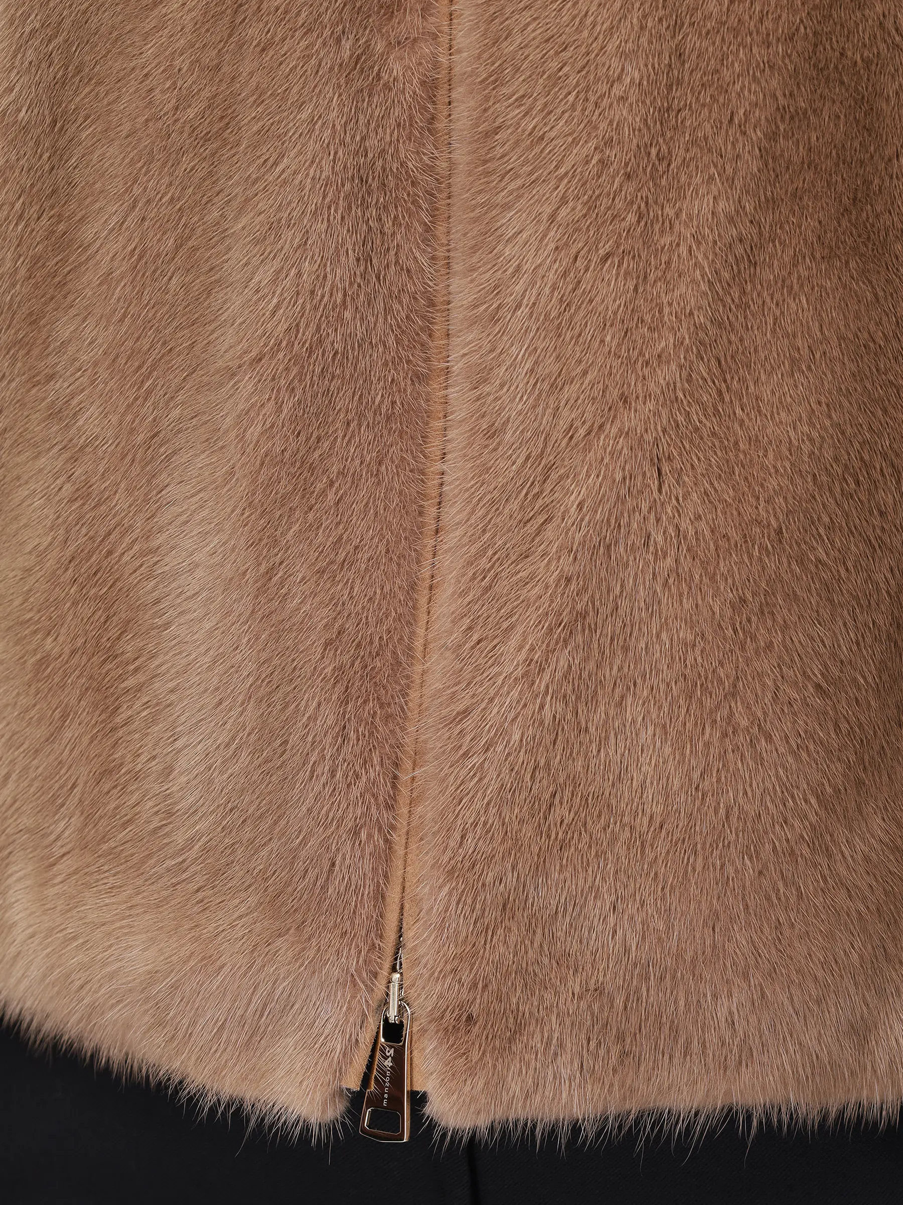 Жилет из кашемира и меха норки