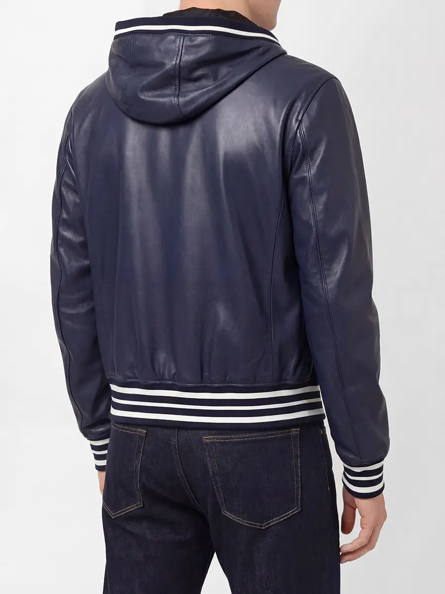 Куртка кожаная с капюшоном