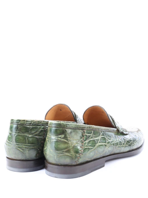 Лоферы из кожи крокодила SANTONI