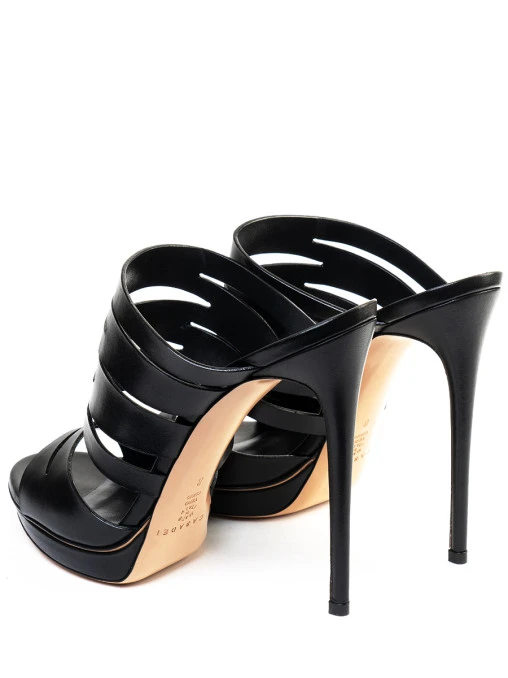 Босоножки кожаные CASADEI