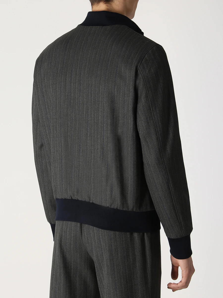 Костюм спортивный