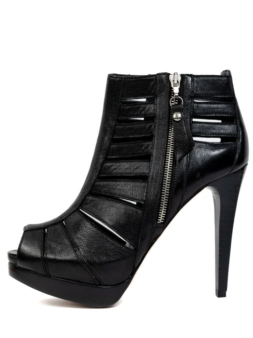 Ботильоны однотонные STUART WEITZMAN