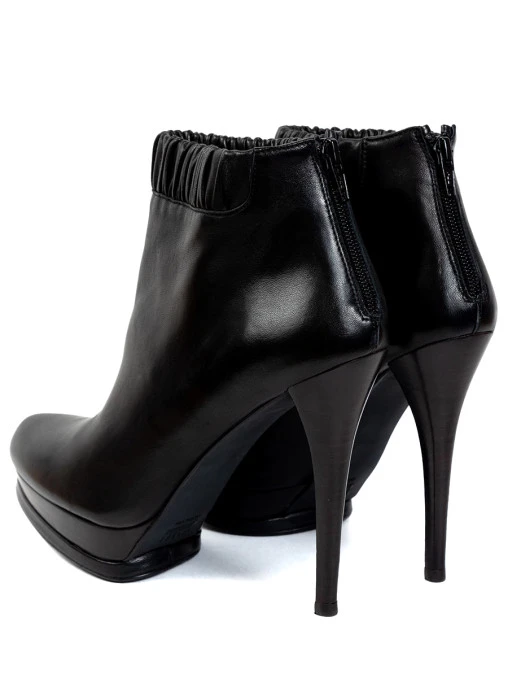 Ботильоны кожаные STUART WEITZMAN