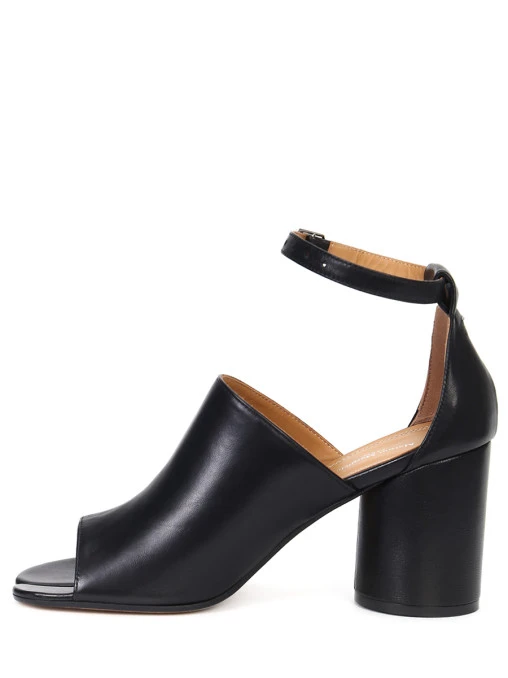 Босоножки кожаные MAISON MARGIELA