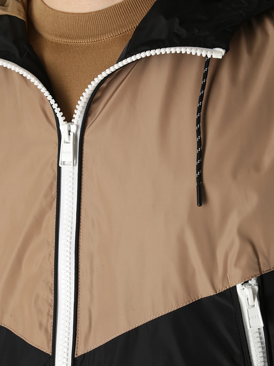 Куртка с капюшоном