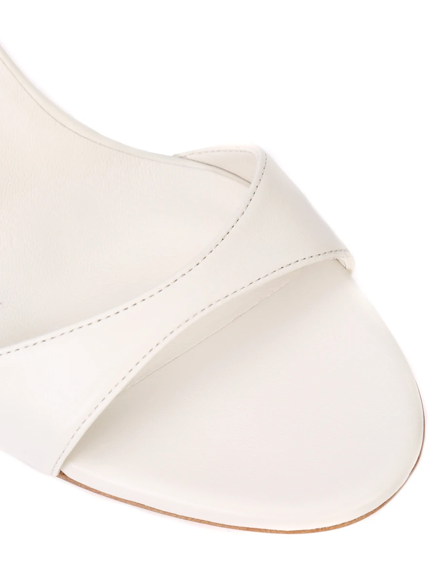 Босоножки кожаные