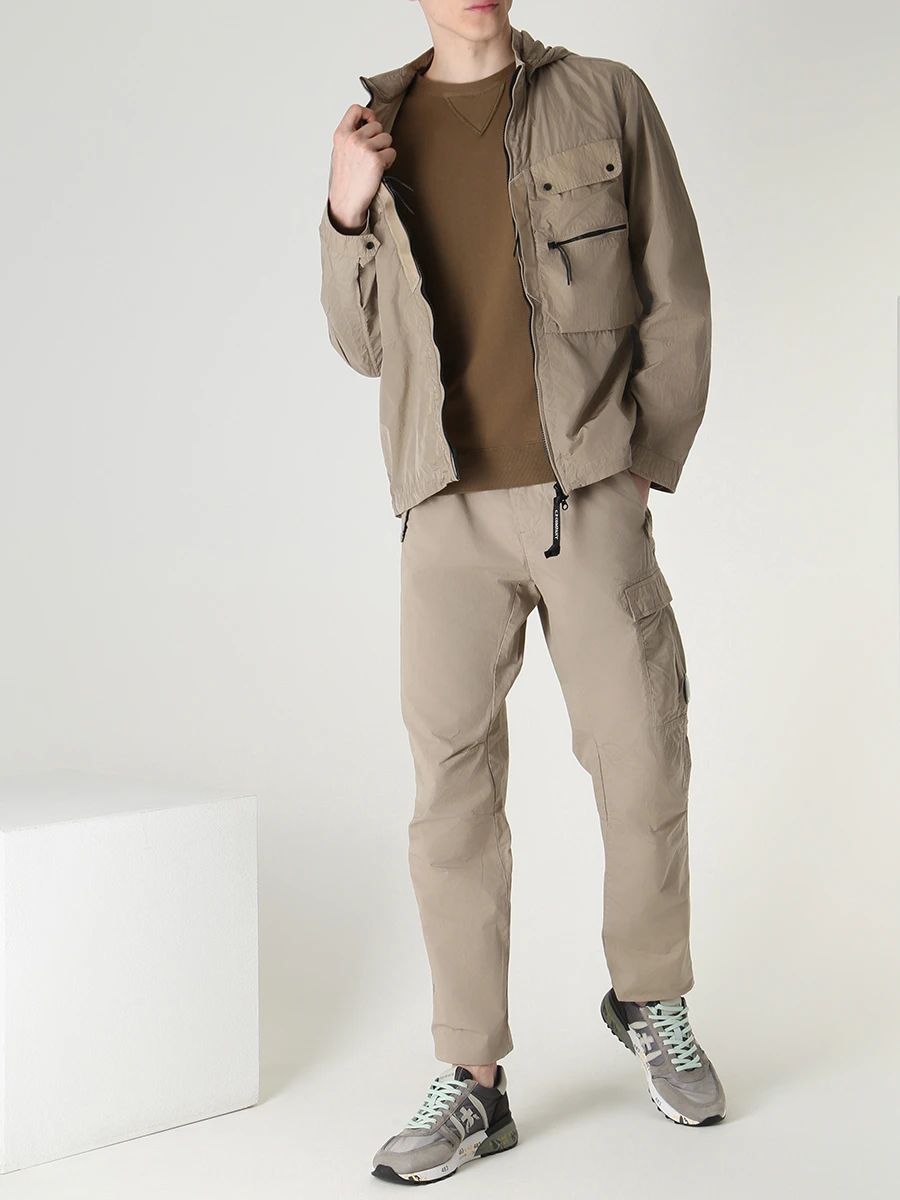 Ветровка однотонная