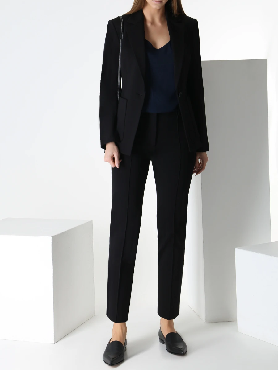 Костюм из вискозы