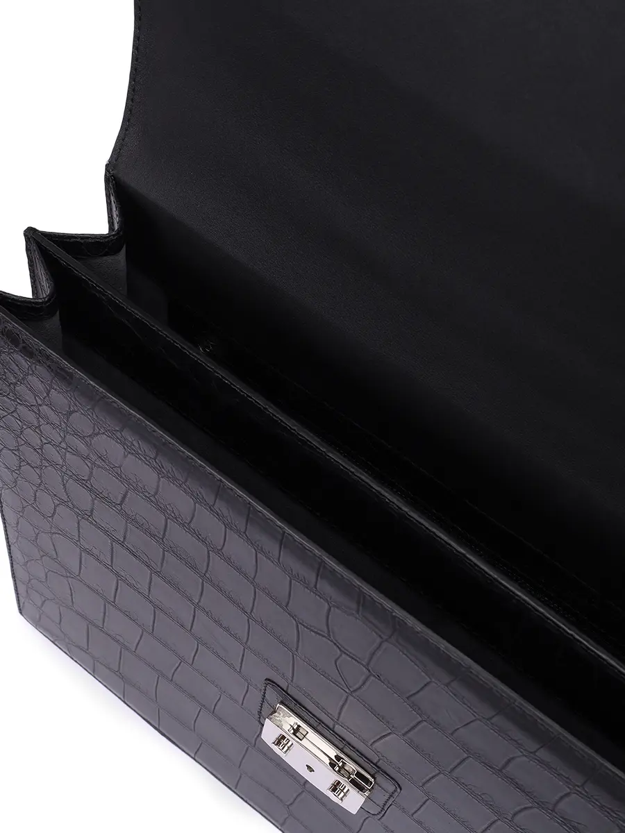 Портфель из кожи крокодила