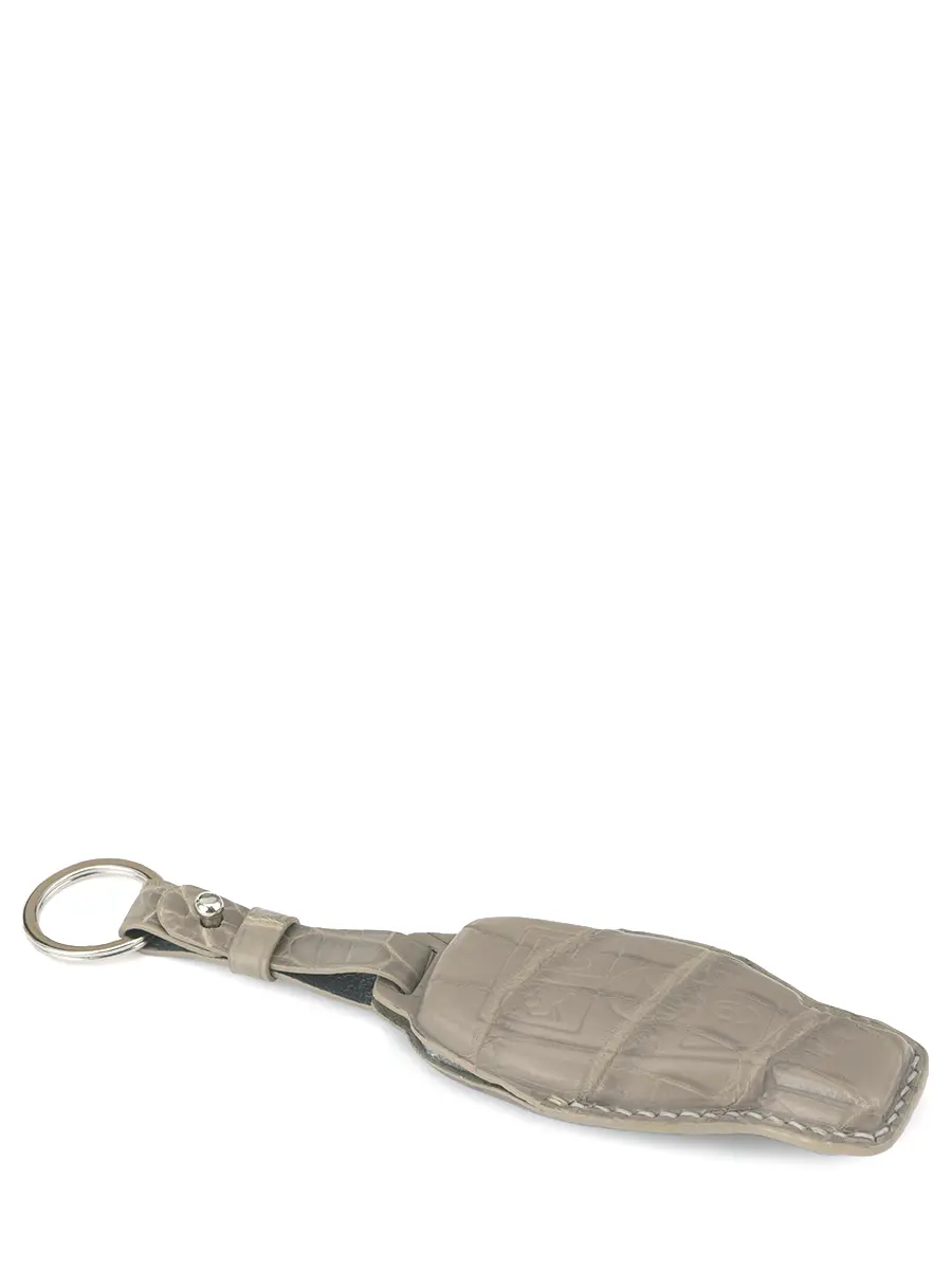 Чехол из кожи крокодила